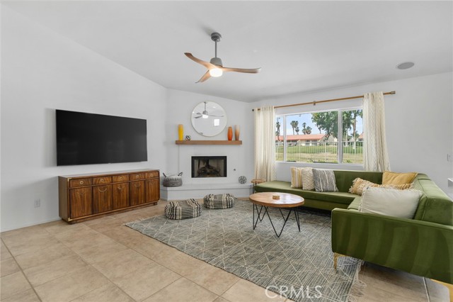 Detail Gallery Image 3 of 18 For 49239 Barrymore St, Indio,  CA 92201 - 3 Beds | 2 Baths