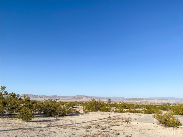 Detail Gallery Image 19 of 22 For 1561 Shoshone Valley Rd, Twentynine Palms,  CA 92277 - 2 Beds | 1 Baths