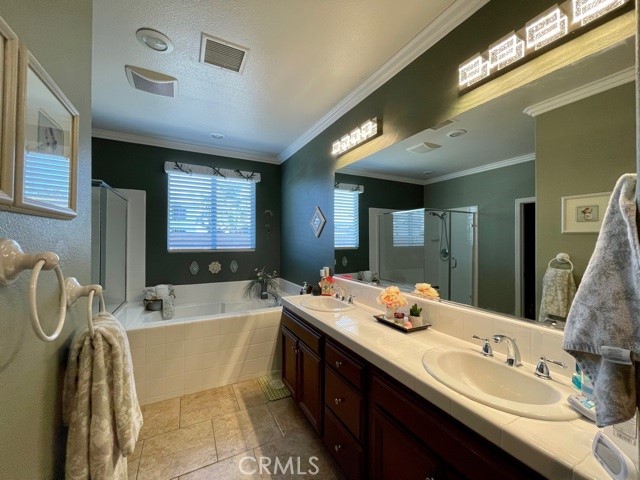 D916b958 A823 4b45 833f B66c4daa784b