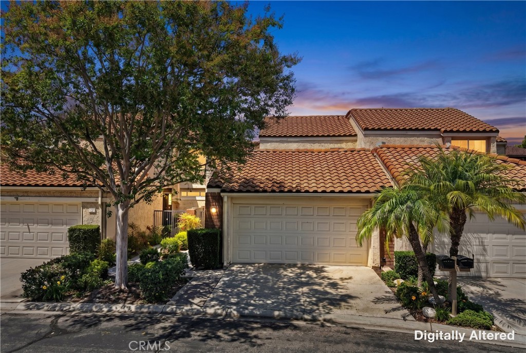 525 Riviera Court