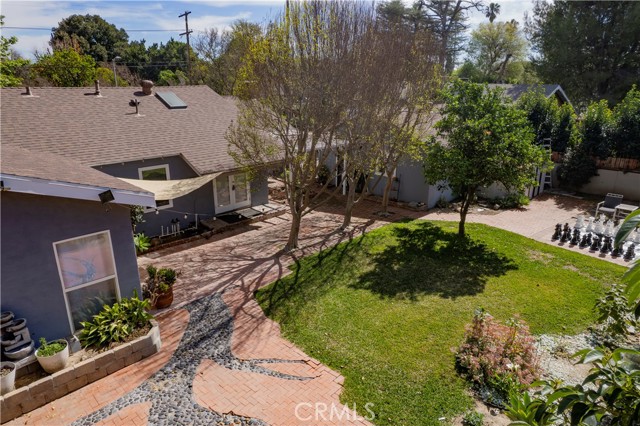 Detail Gallery Image 4 of 57 For 7447 Enfield, Reseda,  CA 91335 - 3 Beds | 2 Baths