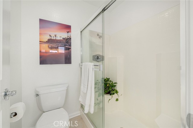 25521 Indian Hill Ln, Laguna Hills CA: https://media.crmls.org/medias/d91939ae-cdb9-4b83-984e-685440027561.jpg