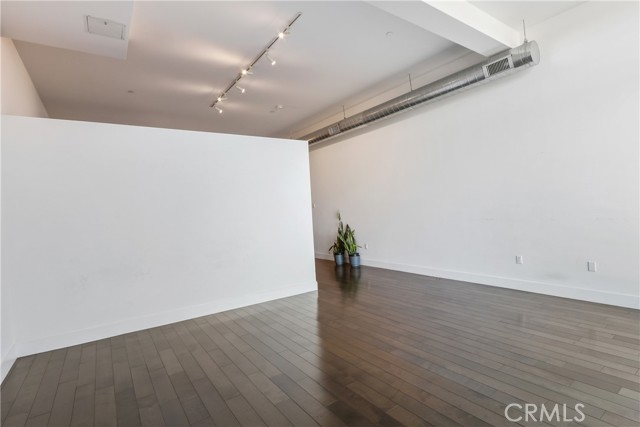 Detail Gallery Image 7 of 15 For 433 Pine Ave #300,  Long Beach,  CA 90802 - 1 Beds | 1 Baths