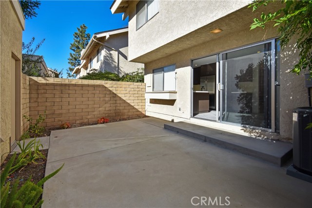 Detail Gallery Image 6 of 8 For 11 Dragonfly, Irvine,  CA 92604 - 3 Beds | 2/1 Baths