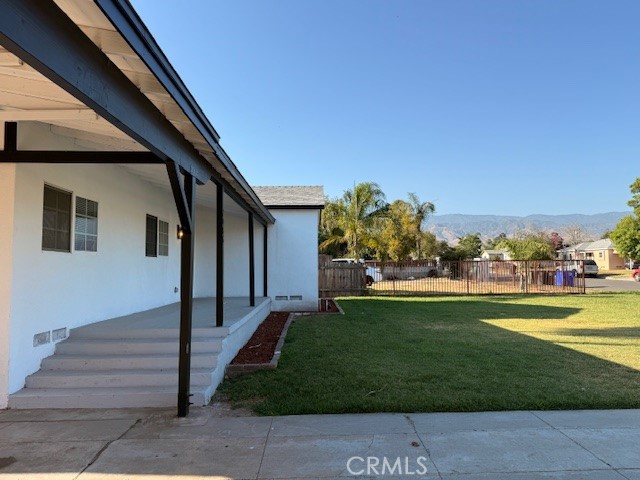 7086 Elmwood Road, San Bernardino CA: https://media.crmls.org/medias/d91bf9d2-cbd4-4577-9a65-b7b44853bd64.jpg