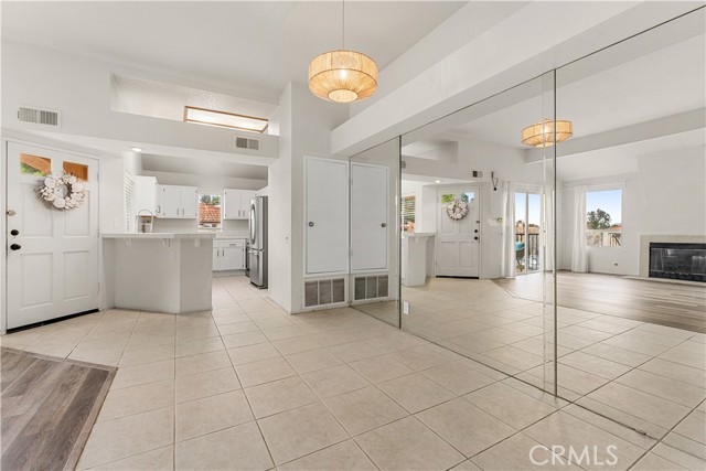 Detail Gallery Image 16 of 29 For 105 Corsica Dr, Newport Beach,  CA 92660 - 2 Beds | 1 Baths