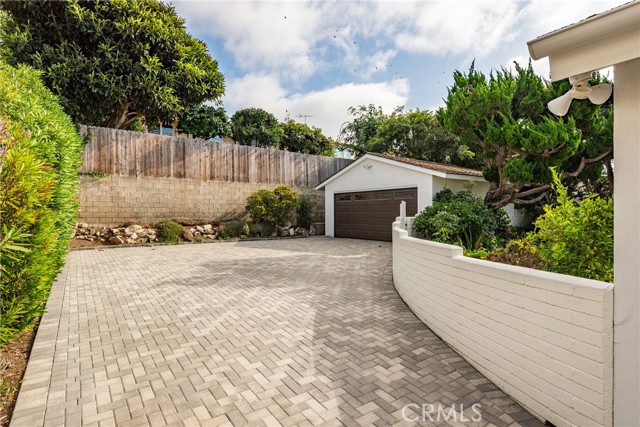 Detail Gallery Image 21 of 26 For 1732 Palos Verdes Dr, Palos Verdes Estates,  CA 90274 - 3 Beds | 2 Baths