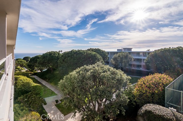 32679 Seagate Drive, Rancho Palos Verdes, California 90275, 2 Bedrooms Bedrooms, ,Residential,Sold,Seagate,SB17026568