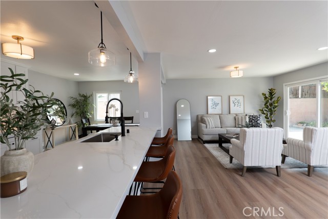 Detail Gallery Image 3 of 32 For 2275 Farringdon Ave, Pomona,  CA 91768 - 3 Beds | 2 Baths