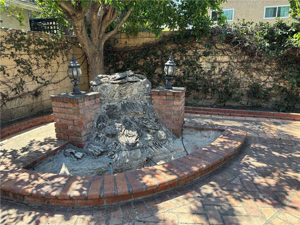 https://media.crmls.org/medias/d91f995d-3e0f-4a90-b7d6-008f0557f977.jpg?preset=X-Large