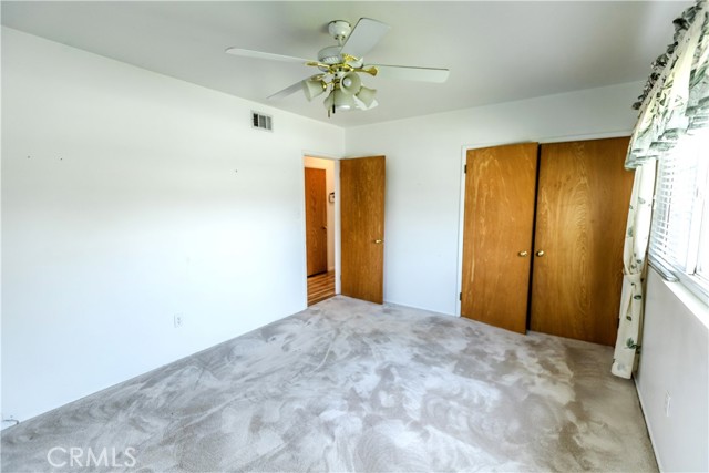 3915 Dwight Way, San Bernardino CA: https://media.crmls.org/medias/d91fe022-3f94-468a-8b5d-32eeac13ab6d.jpg