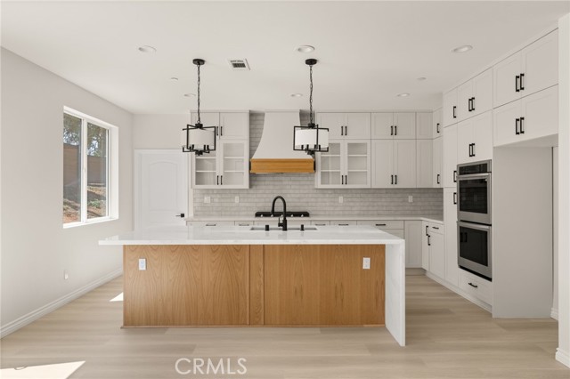 5979 Copperfield Avenue, Riverside CA: https://media.crmls.org/medias/d91fe50d-c5c7-4f30-9d38-cea8b2894a34.jpg
