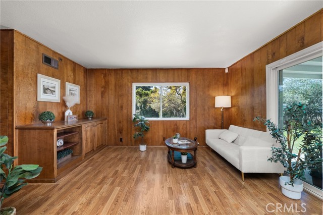 Detail Gallery Image 15 of 47 For 1424 E Vine Ave, West Covina,  CA 91791 - 4 Beds | 2/1 Baths