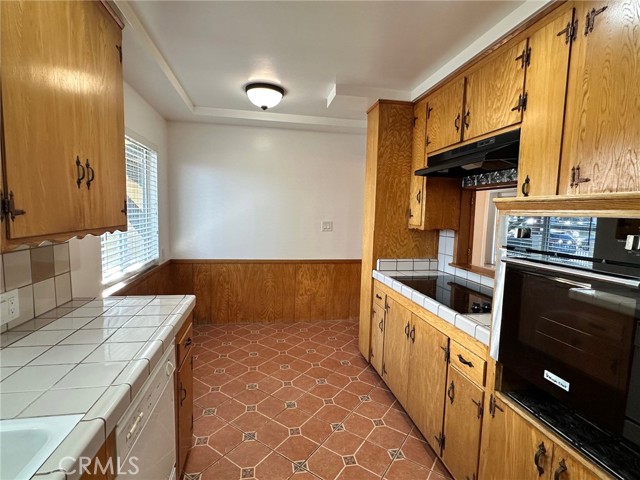 Detail Gallery Image 10 of 31 For 16817 San Fernando Mission, Granada Hills,  CA 91344 - 3 Beds | 2 Baths