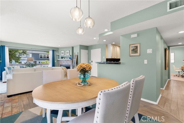 1425 E 2nd Street, Long Beach CA: https://media.crmls.org/medias/d9208338-30f2-4501-8245-55182fa6a097.jpg