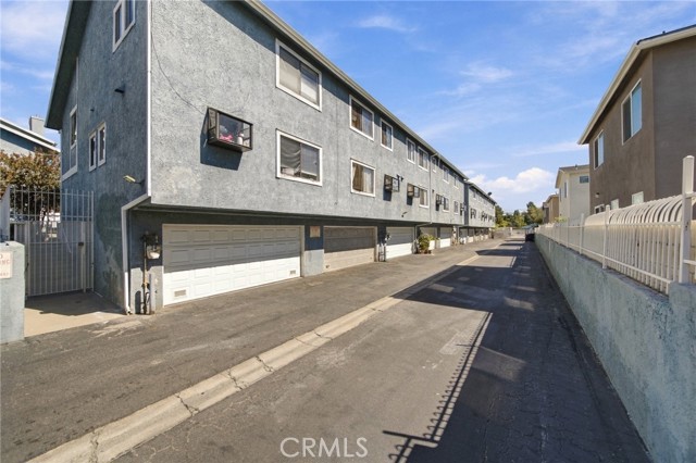 15106 Nordhoff
