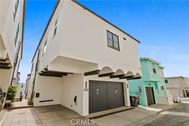 2215 Bayview Drive, Manhattan Beach, California 90266, 4 Bedrooms Bedrooms, ,3 BathroomsBathrooms,Residential,Sold,Bayview,SB21154345