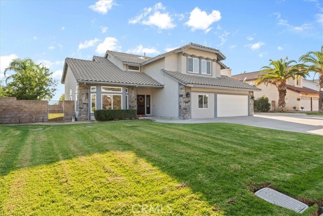 Detail Gallery Image 5 of 49 For 3061 W Comstock Rd, San Bernardino,  CA 92407 - 5 Beds | 3 Baths