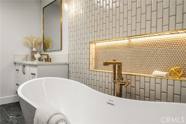 Main level primary bathroom
