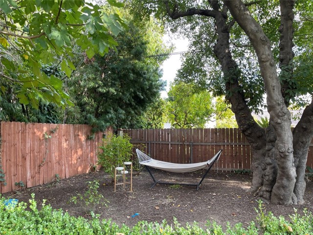 1420 Pasqualito Drive, San Marino CA: https://media.crmls.org/medias/d9211632-dfda-4902-a1a9-7e45c810e826.jpg
