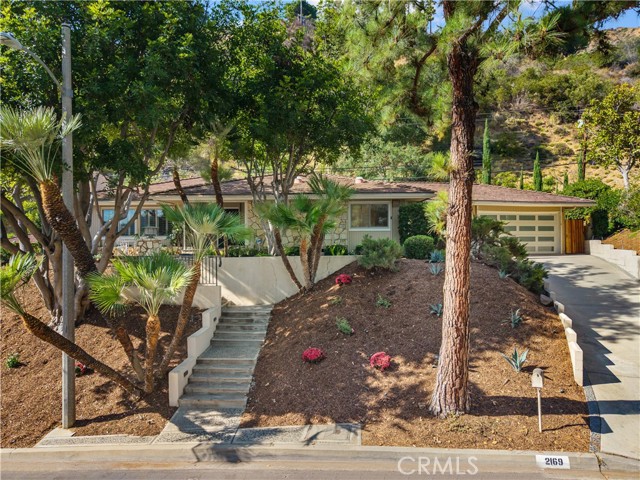 Detail Gallery Image 3 of 57 For 2169 Highland Vista, Arcadia,  CA 91006 - 3 Beds | 3 Baths