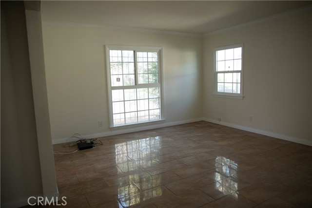 Detail Gallery Image 8 of 51 For 9726 Kauffman Ave, South Gate,  CA 91355 - 2 Beds | 1 Baths