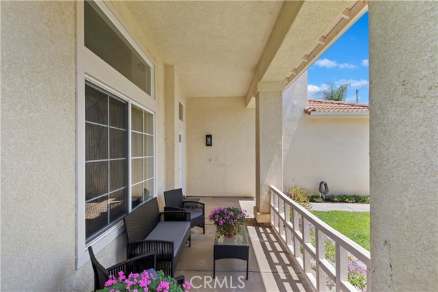 Detail Gallery Image 4 of 42 For 42276 Camino Merano, Temecula,  CA 92592 - 5 Beds | 3 Baths