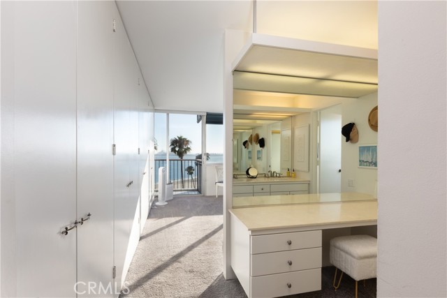 2999 E Ocean Blvd, Long Beach CA: https://media.crmls.org/medias/d9231923-70ec-4560-bb37-e9459dcc6112.jpg