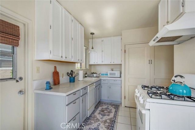 Detail Gallery Image 13 of 69 For 5653 E 2nd, Long Beach,  CA 90803 - – Beds | – Baths