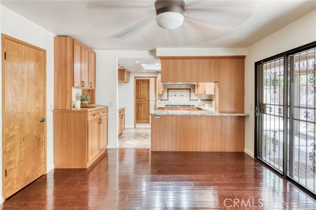 6300 N Palm Avenue, Fresno CA: https://media.crmls.org/medias/d923d89d-13e2-420a-9d2d-e59d94507a13.jpg