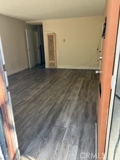 Detail Gallery Image 6 of 9 For 14805 Chase St #107,  Panorama City,  CA 91402 - 2 Beds | 1 Baths