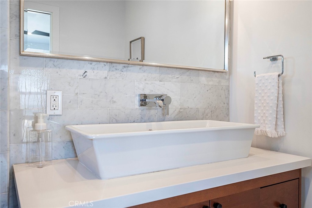 MLS #OC25133197 image #31