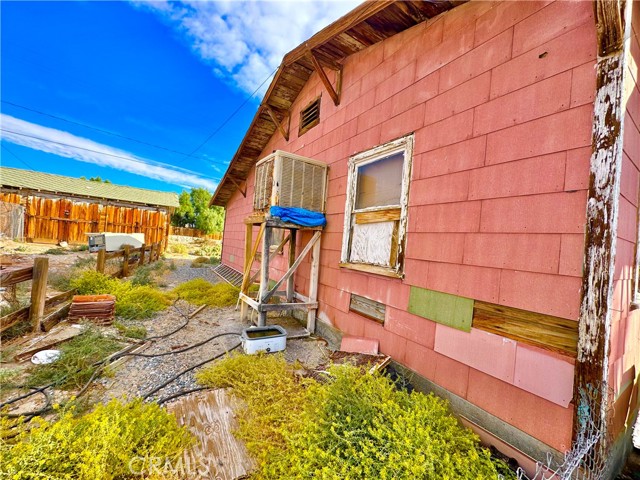 Detail Gallery Image 12 of 32 For 13370 Clover St, Trona,  CA 93562 - 2 Beds | 1 Baths