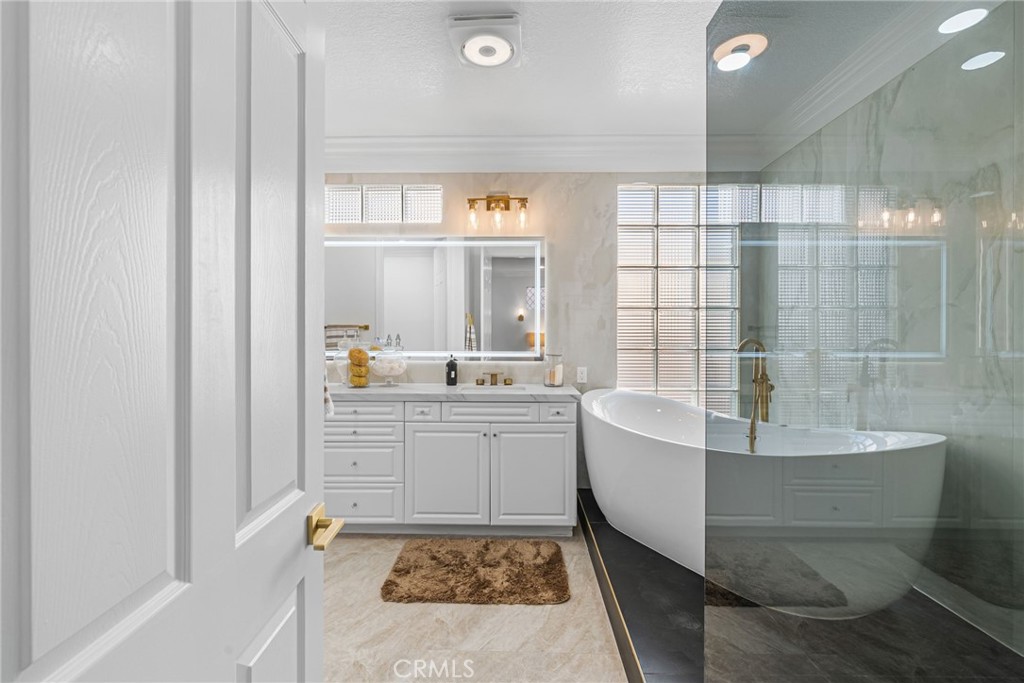 MLS #OC26031833 image #39