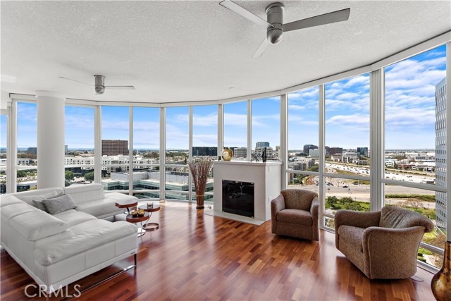 3141 Michelson Drive, Irvine CA: https://media.crmls.org/medias/d928ae5b-fb29-490d-8ce9-6e9f2d904219.jpg