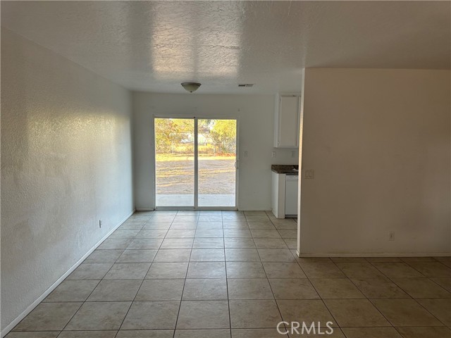 Detail Gallery Image 6 of 21 For 16178 Live Oak St, Hesperia,  CA 92345 - 2 Beds | 1 Baths