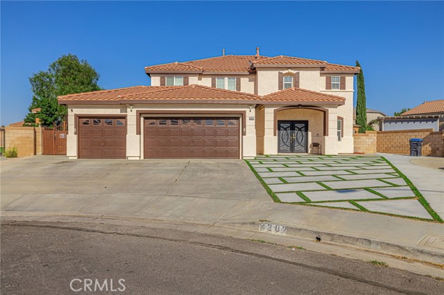 4302 Olivera Place, Lancaster CA: https://media.crmls.org/medias/d92a1f2b-4350-4af2-8a5d-5d4b53d3262f.jpg