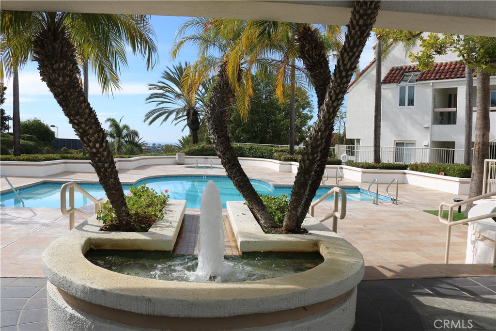 MLS #OC25250681 image #32