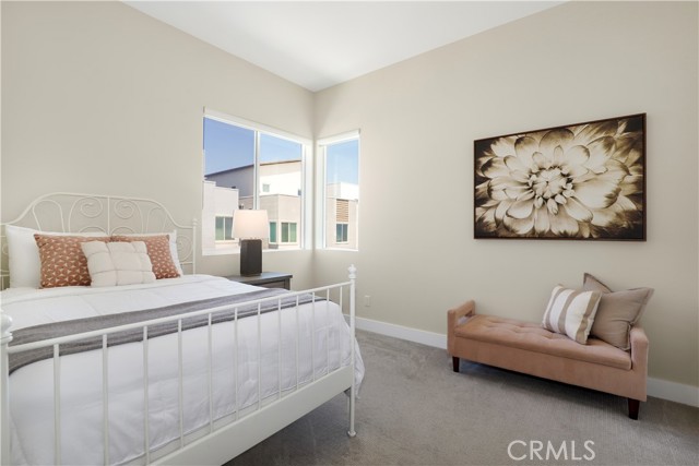 Detail Gallery Image 15 of 38 For 27512 Golden Currant Pl, Valencia,  CA 91381 - 4 Beds | 4 Baths