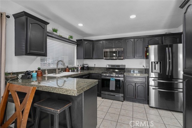 Detail Gallery Image 7 of 20 For 24315 Dolan Dr, Moreno Valley,  CA 92553 - 4 Beds | 2 Baths