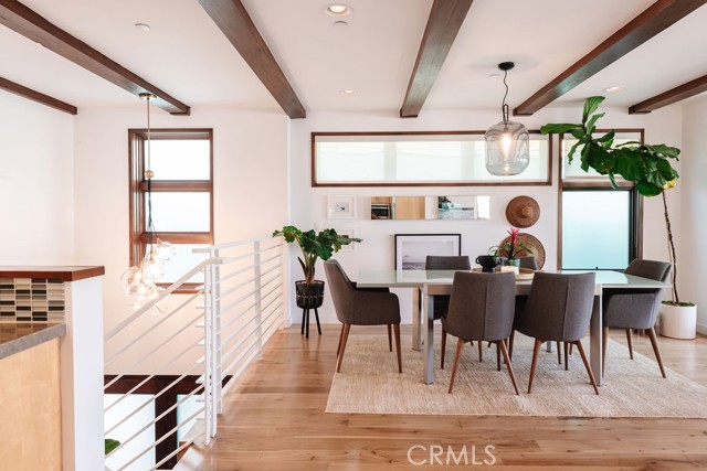 428 21st Place, Manhattan Beach, California 90266, 3 Bedrooms Bedrooms, ,2 BathroomsBathrooms,Residential,Sold,21st,SB23125584