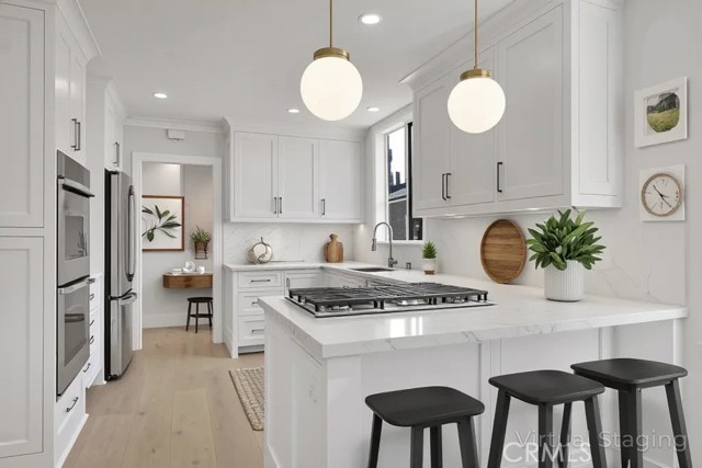 Detail Gallery Image 11 of 39 For 10133 Whitaker Ave, Granada Hills,  CA 91343 - 3 Beds | 3 Baths