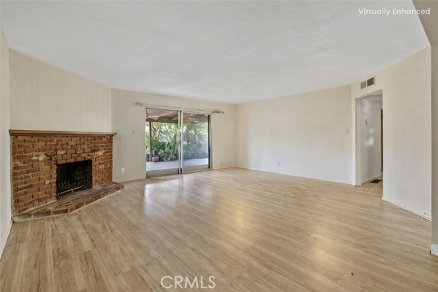 Detail Gallery Image 18 of 43 For 3935 N Tollhouse Rd, Fresno,  CA 93726 - 4 Beds | 2 Baths