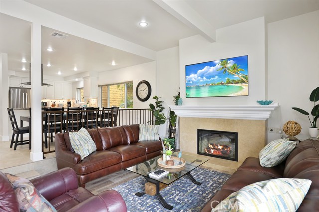 617 Iris Avenue, Corona del Mar CA: https://media.crmls.org/medias/d92f5c2f-2951-484a-922a-ea1f1b2795f6.jpg