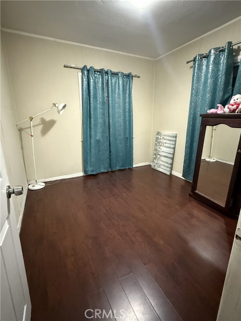 Detail Gallery Image 12 of 25 For 1524 E 75th, Los Angeles,  CA 90001 - 4 Beds | 2 Baths