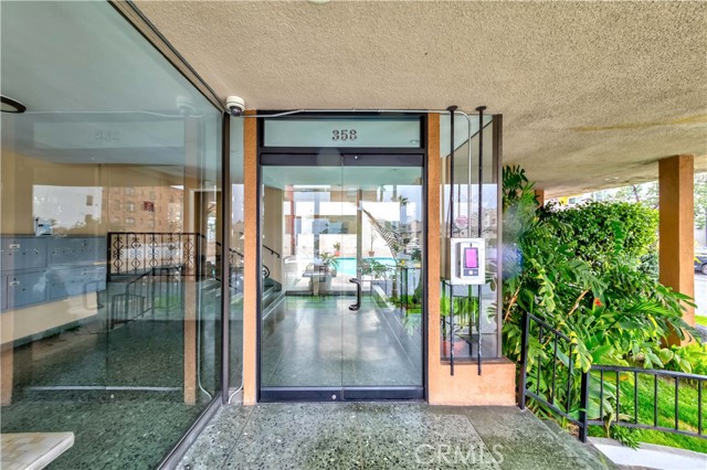 Detail Gallery Image 28 of 32 For 358 S Gramercy Pl #201,  Los Angeles,  CA 90020 - 2 Beds | 2 Baths