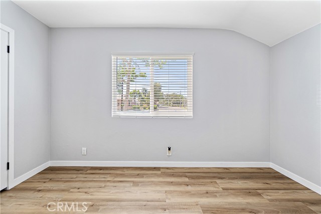 Detail Gallery Image 24 of 75 For 12748 Paramount Bld, Downey,  CA 90242 - 6 Beds | 3 Baths