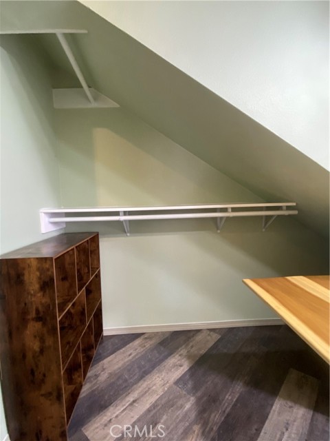 Detail Gallery Image 4 of 33 For 631 Benson Way #B,  Thousand Oaks,  CA 91360 - 1 Beds | 1/1 Baths