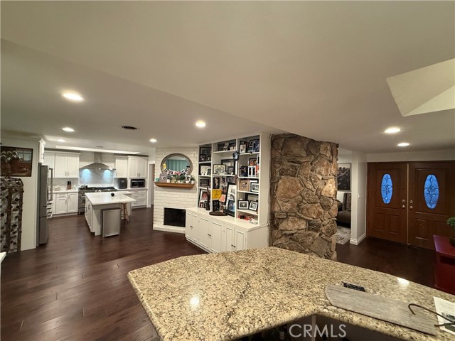 1571 E Palm, Covina CA: https://media.crmls.org/medias/d931e58d-16d2-459c-bbff-8bf275d57e46.jpg