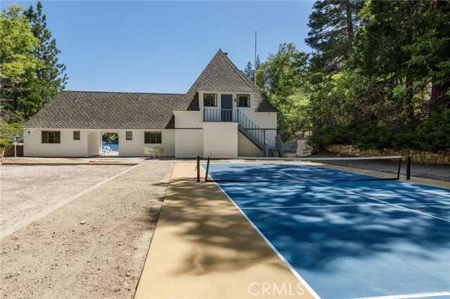 Detail Gallery Image 30 of 75 For 28641 North Shore Rd, Lake Arrowhead,  CA 92352 - 14 Beds | 11/1 Baths